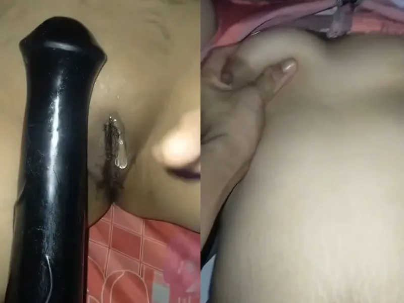 Cô bạn gái xinh tươi vú đẹp bướm múp móc lồn bằng sextoy cực sướng